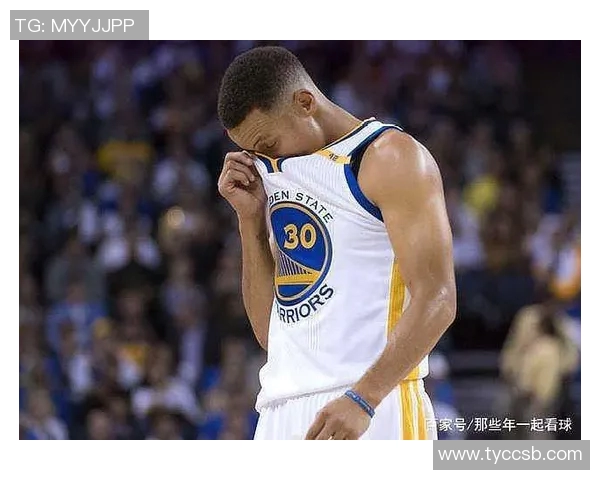 米勒表现低迷11投仅中3全场仅得14分助攻和篮板均不理想